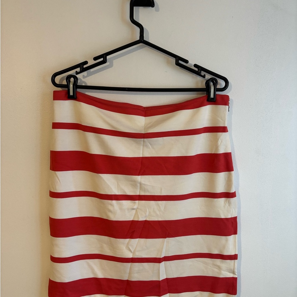 Banana Republic Red and White Pencil Skirt Knee-Length Resort Wear